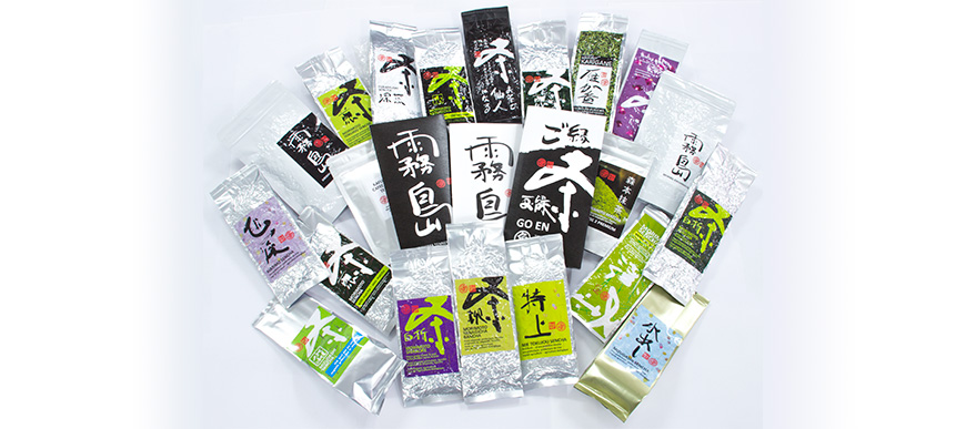 Japanische Grüntee-Packungen aus unserem Sortiment